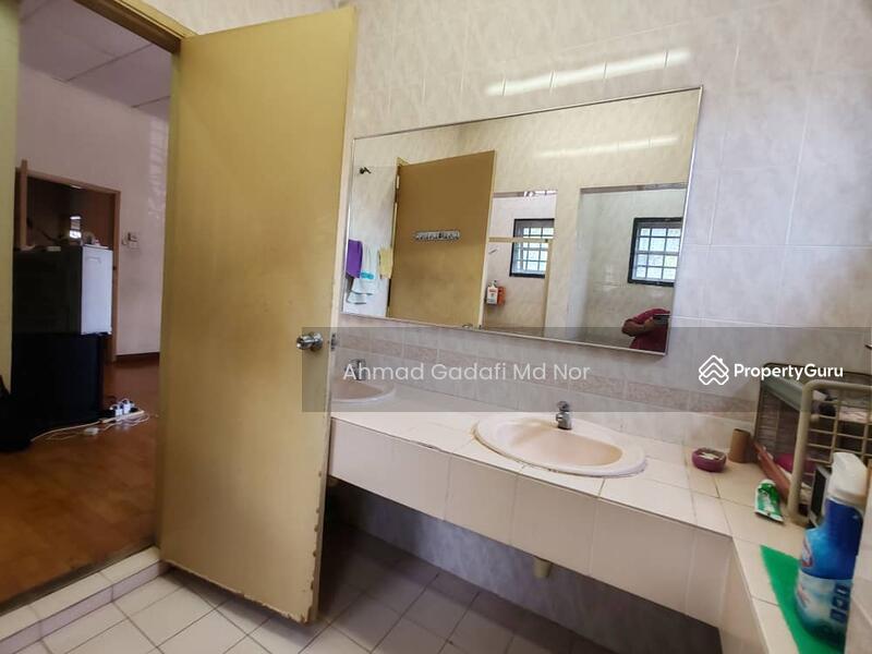2-storey Terraced House for Sale in Bukit Jelutong (Shah Alam) - Ahmad Gadafi Md Nor - PropertyGuru.com.my