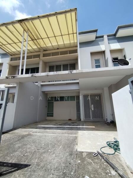 2-storey Terraced House for Sale in Bandar Rimbayu (Telok Panglima Garang) - Danny Tan - PropertyGuru.com.my