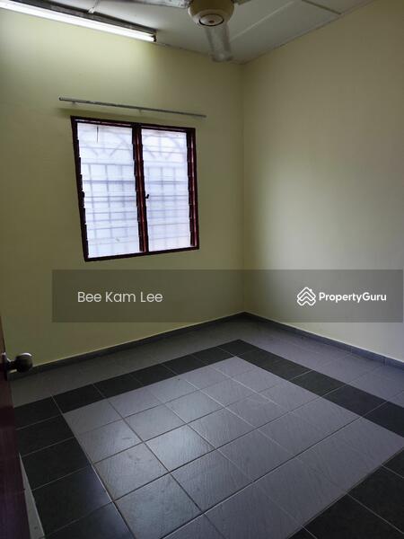 For Rent - 2-storey Terrace House at Bandar Country Homes