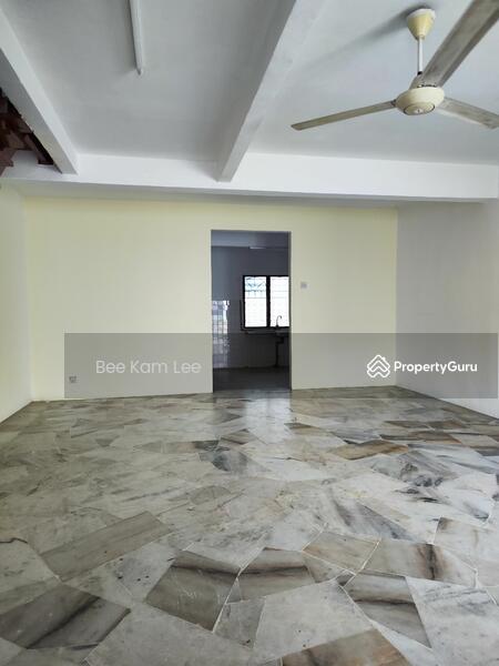 For Rent - 2-storey Terrace House at Bandar Country Homes