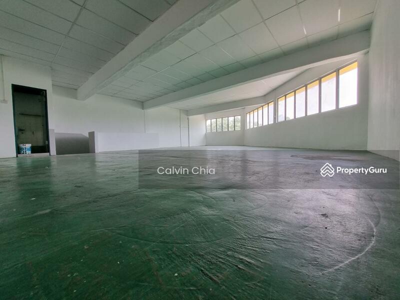 For Sale - Klang Jaya Corner 1.5 Storey Light Industrial Factory Unit type : Corner Lot L/A : 33' X 90'
