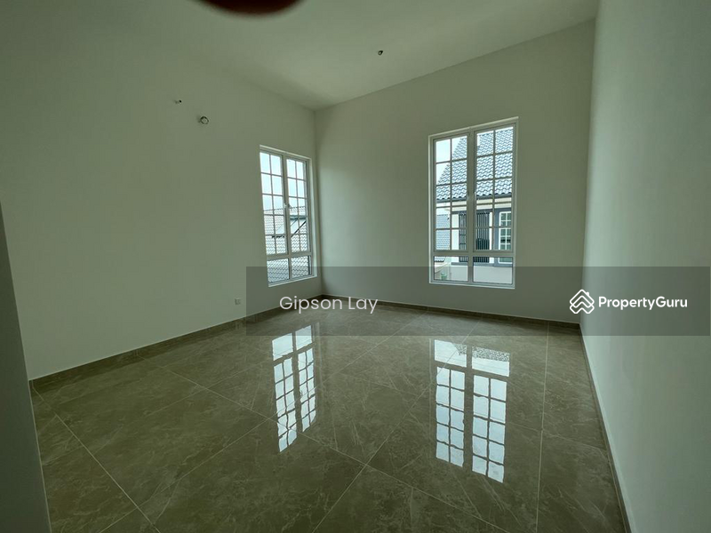 For Sale - Bungalow at Taman Parkland
