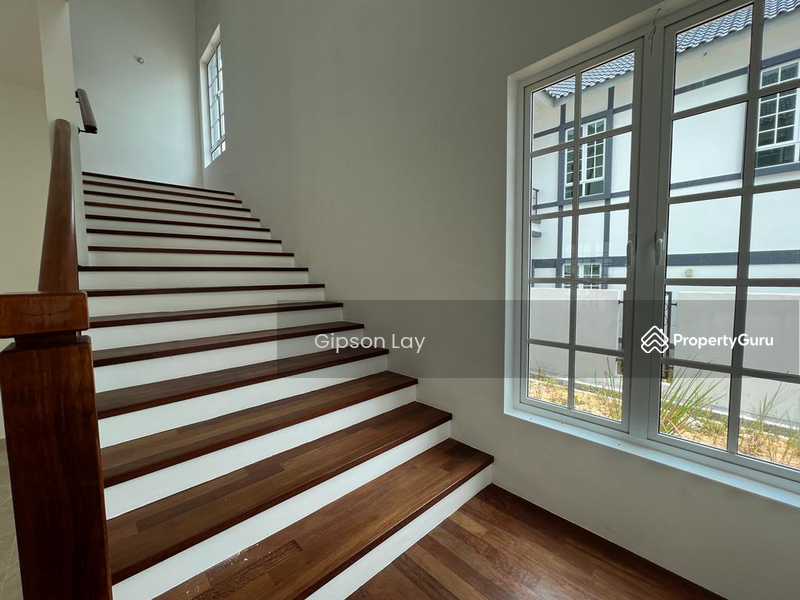 For Sale - Bungalow at Taman Parkland