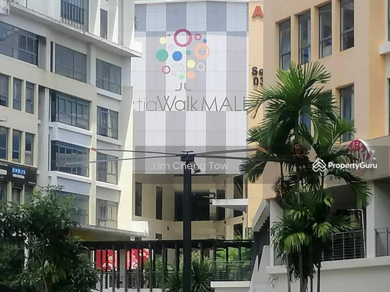 Untuk Disewa - Setiawalk Puchong, Modern showroom 2200 sqft. corner unit Fully Renovated. Facing Main Road