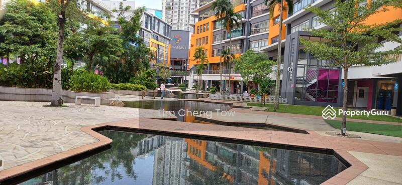 Untuk Disewa - Setiawalk Puchong, Modern showroom 2200 sqft. corner unit Fully Renovated. Facing Main Road