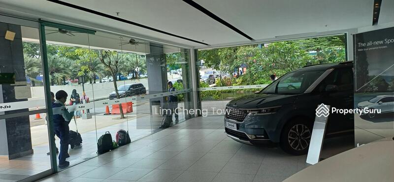 Untuk Disewa - Setiawalk Puchong, Modern showroom 2200 sqft. corner unit Fully Renovated. Facing Main Road