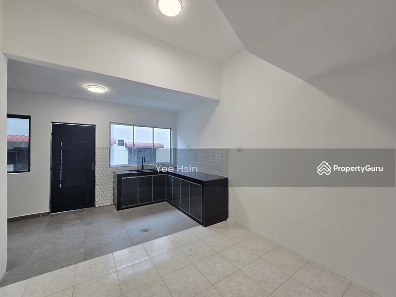 For Sale - Nusa Bestari Shoplot Apartment