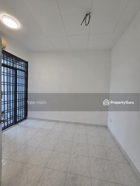 For Sale - Nusa Bestari Shoplot Apartment