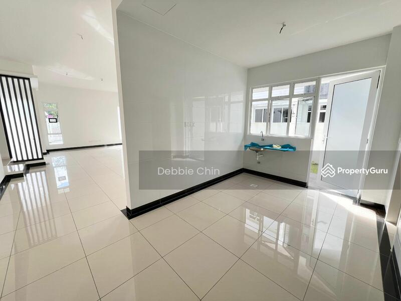 Untuk Dijual - Setia Tropika