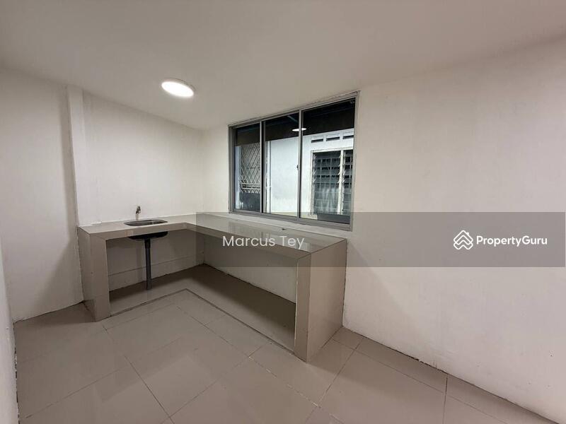 Untuk Dijual - Sri Pulai Sris Pulais