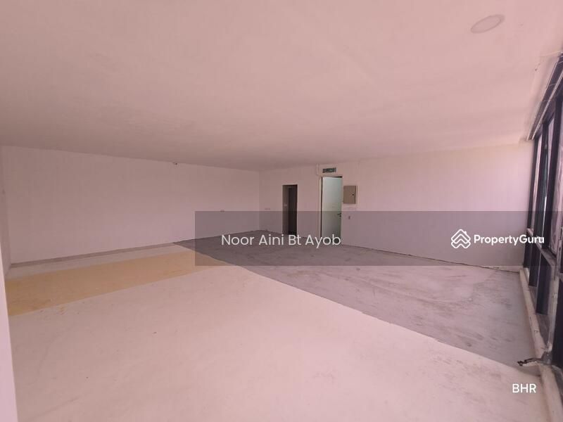 Untuk Dijual - Seksyen 13 Bandar Baru Bangi 2.5 Sty Semi D Factory Warehouse
