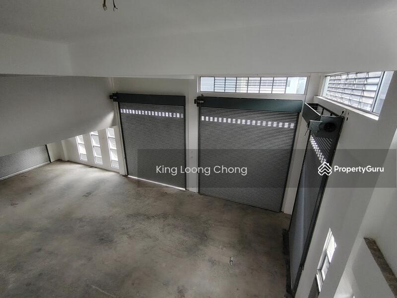 Untuk Disewa - [Corner Lot] 3 storey Semi-D Perdana Industrial Park