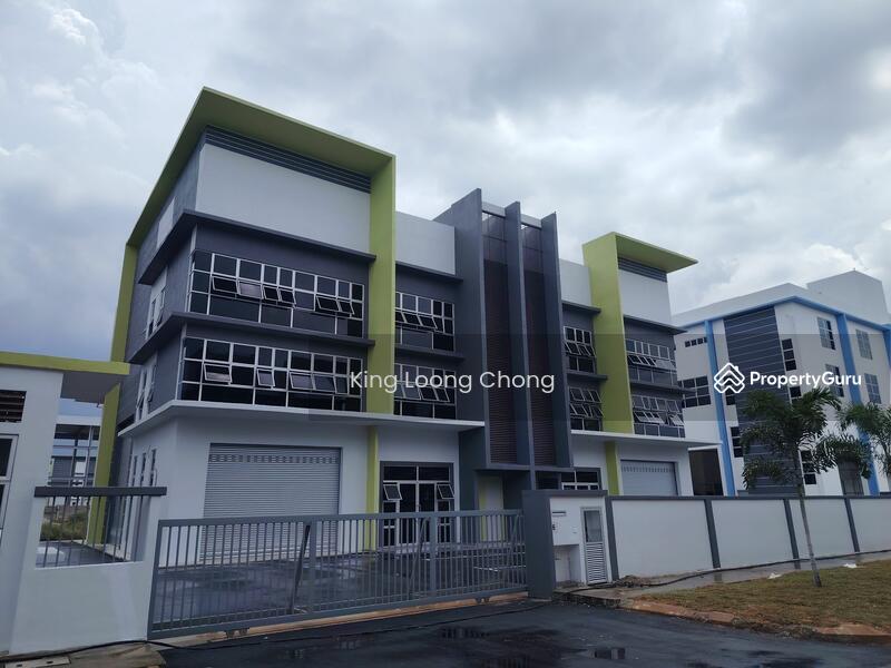 Untuk Disewa - [Corner Lot] 3 storey Semi-D Perdana Industrial Park