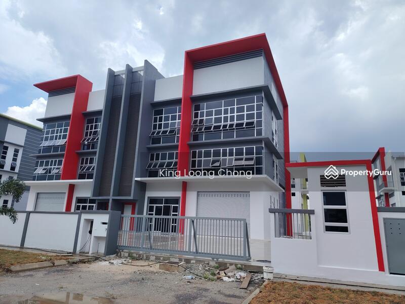 Untuk Disewa - [Corner Lot] 3 storey Semi-D Perdana Industrial Park