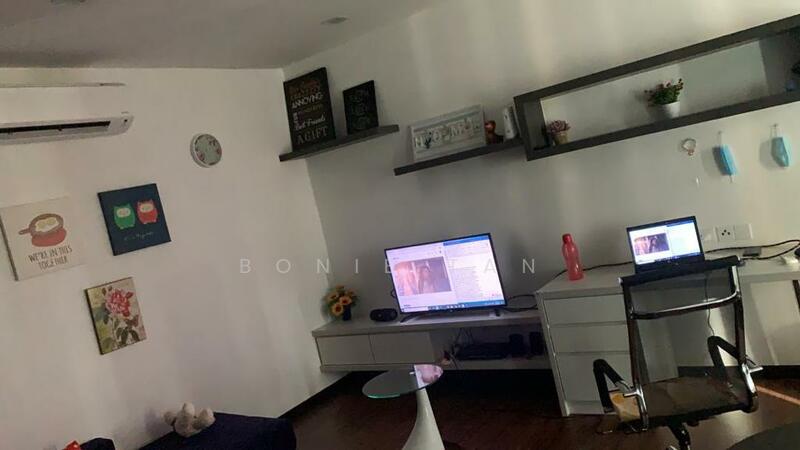 Untuk Disewa - Silk Sky