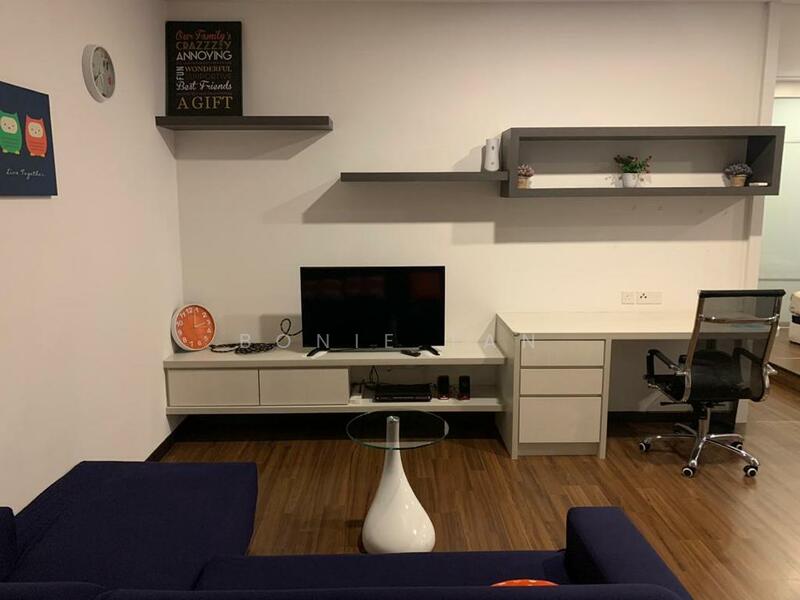 Untuk Disewa - Silk Sky