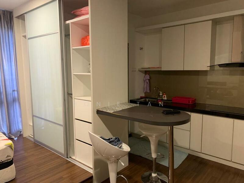 Untuk Disewa - Silk Sky