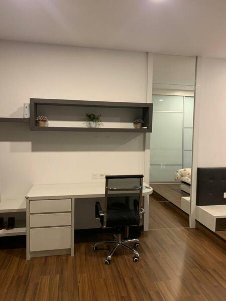 Untuk Disewa - Silk Sky