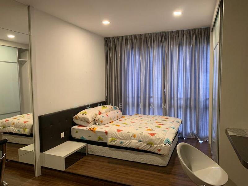 Untuk Disewa - Silk Sky