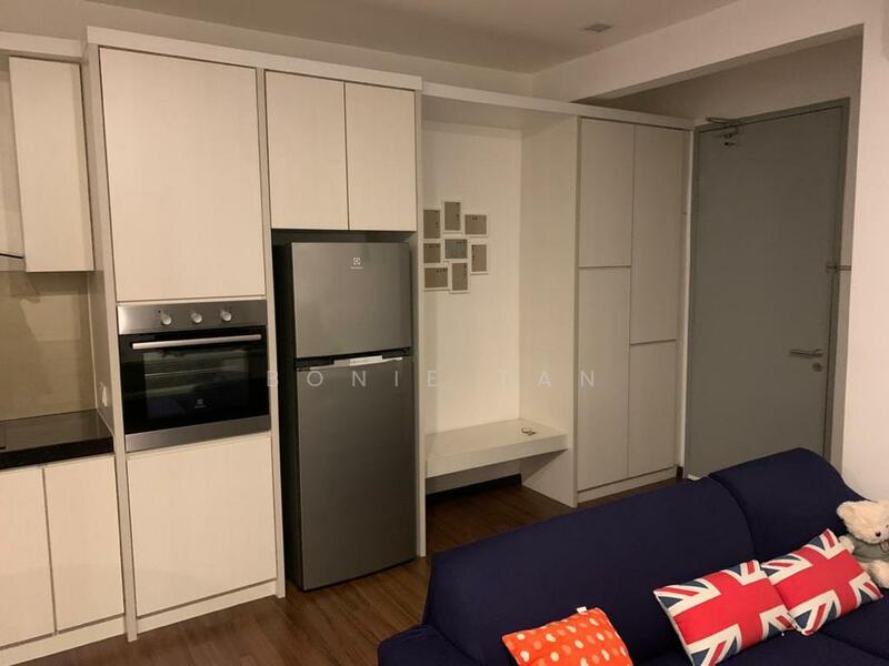 Untuk Disewa - Silk Sky