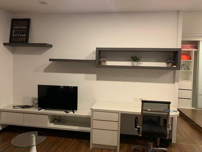 Untuk Disewa - Silk Sky