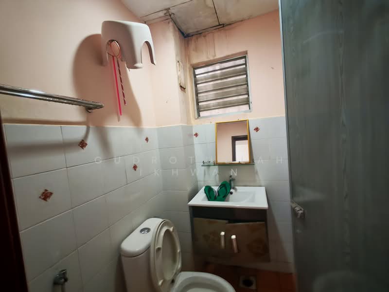 2-storey Terraced House for Sale in Saujana Impian (Kajang) - Gudrotullah Ikhwan - PropertyGuru.com.my