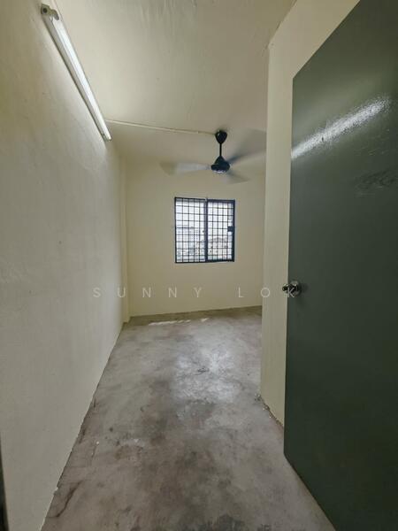 For Rent - Mutiara Jaya
