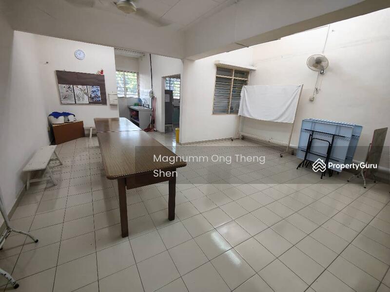 Untuk Dijual - 2 Storey Shop at Taman bandaraya near See Lee Chan Tyre Shop