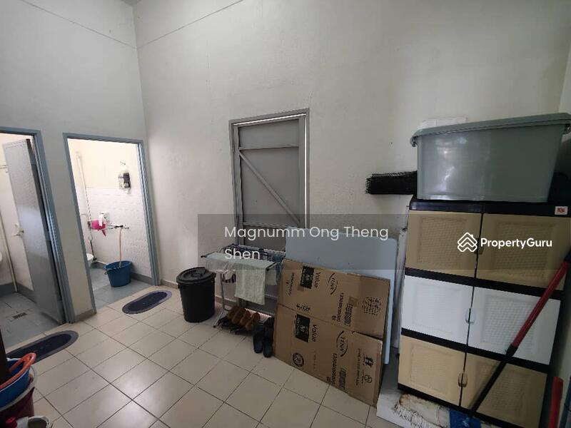 Untuk Dijual - 2 Storey Shop at Taman bandaraya near See Lee Chan Tyre Shop