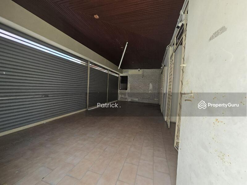 For Rent - 2 sty Bungalow / Warehouse Air Itam | Main Road | Big Compound 13000sf