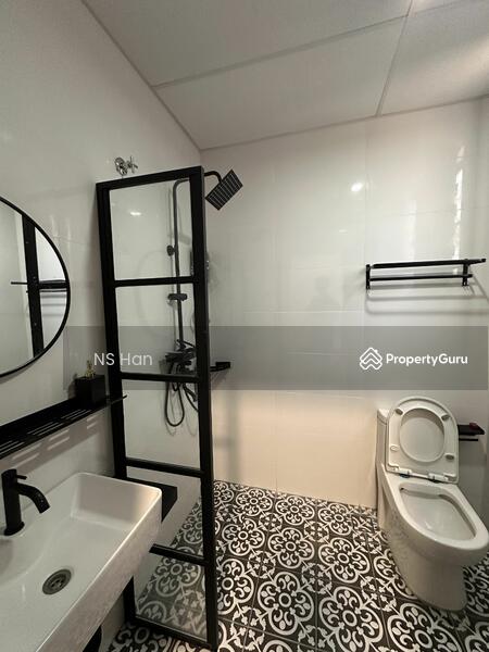 Untuk Disewa - Costa Mahkota