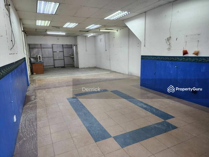For Rent - GROUND FLOOR SHOPLOT RENT AT BUKIT JAMBUL FACING MAIN ROAD