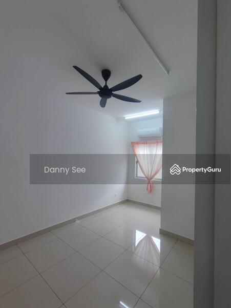 For Rent - Indahpura Kulai Kensington 2 Double Storey Terrace House Partly Furnished