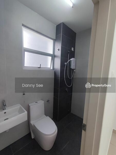 For Rent - Indahpura Kulai Kensington 2 Double Storey Terrace House Partly Furnished