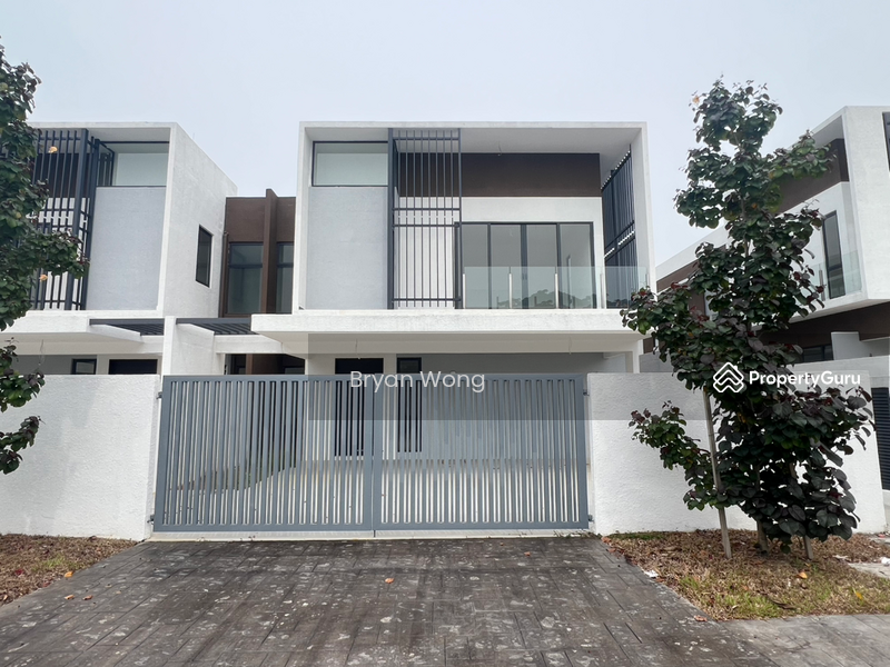 Untuk Dijual - Semi-Detached House at Taman TTDI Grove