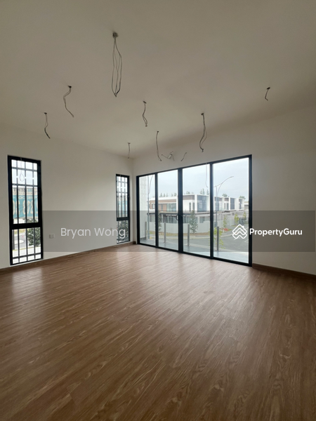 Untuk Dijual - Semi-Detached House at Taman TTDI Grove
