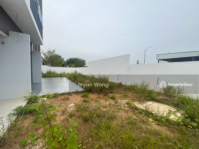 Untuk Dijual - Semi-Detached House at Taman TTDI Grove