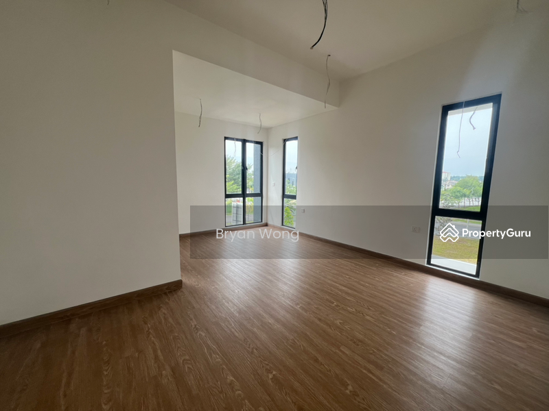 Untuk Dijual - Semi-Detached House at Taman TTDI Grove