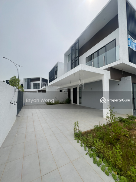 Untuk Dijual - Semi-Detached House at Taman TTDI Grove