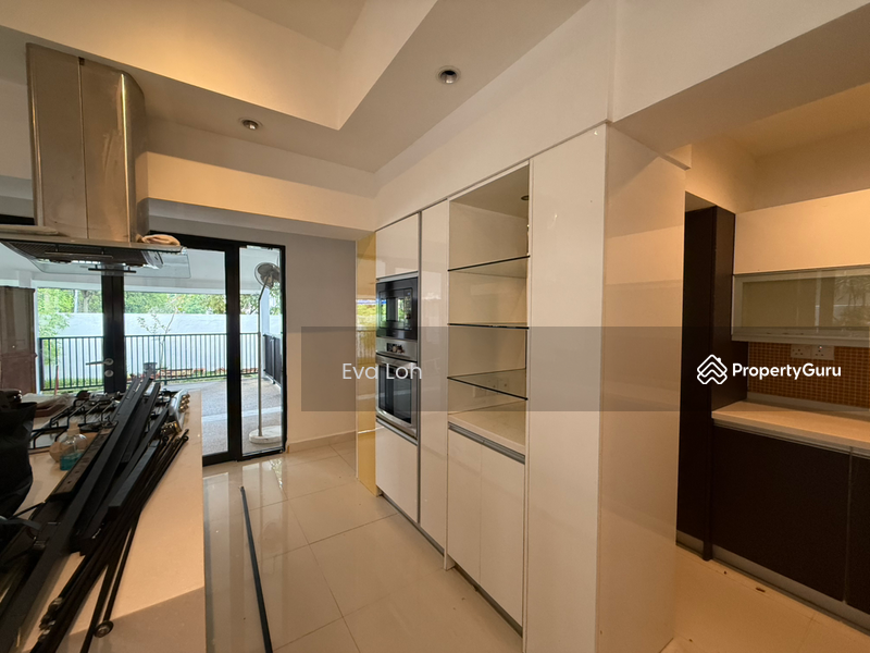 For Rent - Semi-Detached House at Bukit Damansara