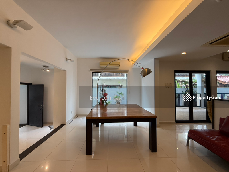 For Rent - Semi-Detached House at Bukit Damansara