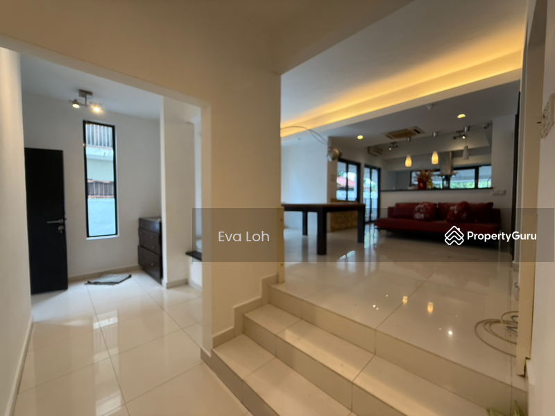 For Rent - Semi-Detached House at Bukit Damansara