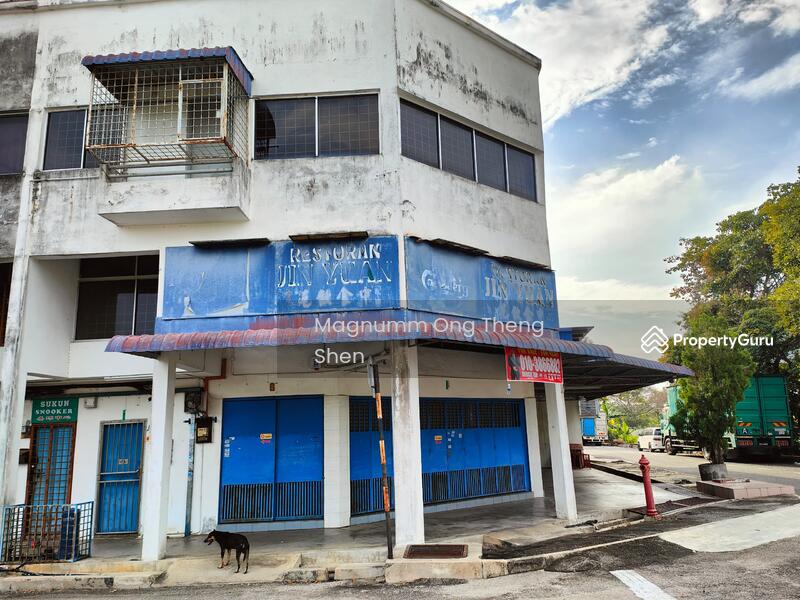 Untuk Dijual - Spacious Land 2 Storey Shop Corner at Taman Sukun for Sale