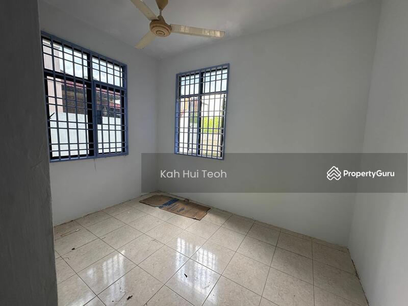For Sale - Semi-Detached House at Taman Keranji 3