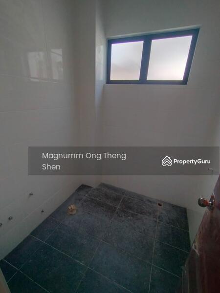 Untuk Dijual - Rumah Banglo Setingkat Baru dekat Mydin & Kulim Central Penang