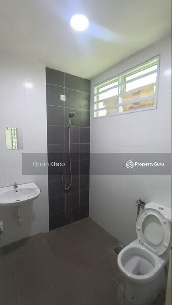 For Rent - Jalan Kuala Kangsar Genesis Townhouse Ground Unit