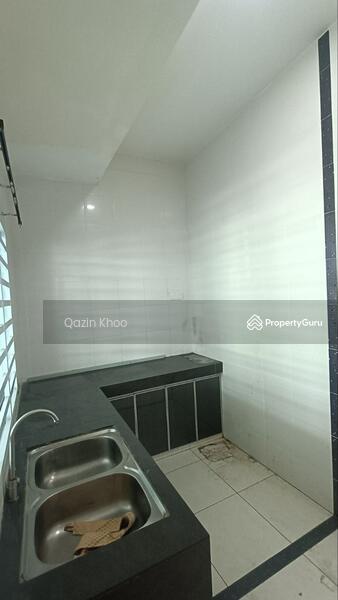 For Rent - Jalan Kuala Kangsar Genesis Townhouse Ground Unit