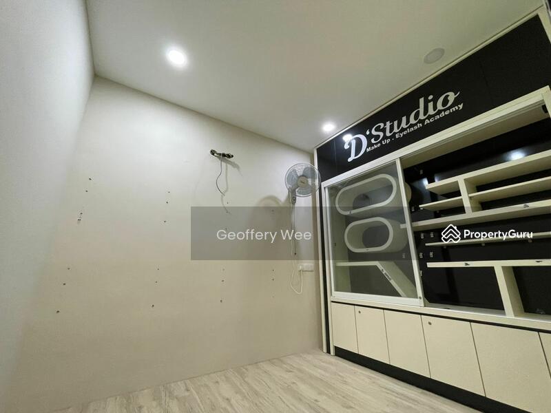 Untuk Disewa - Shop / Office at Taman Kota Laksamana