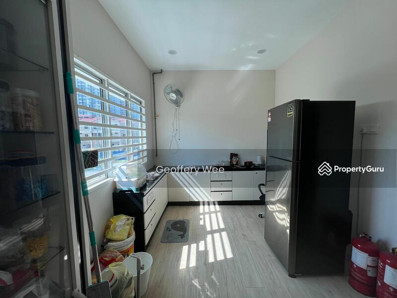 Untuk Disewa - Shop / Office at Taman Kota Laksamana
