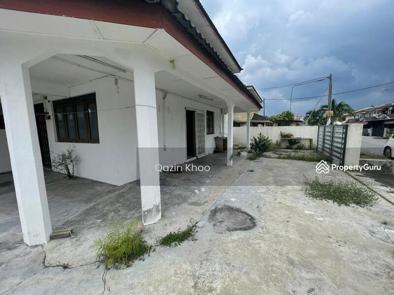 For Rent - Bercham Persiaran Tasek Double Storey Terrace House (Corner Unit)